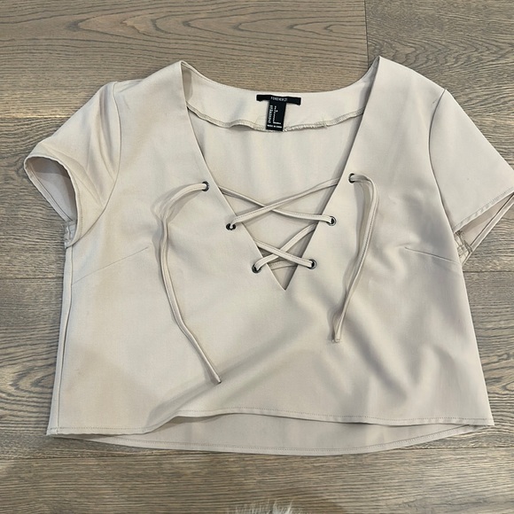 Beige cropped shirt - Picture 1 of 2